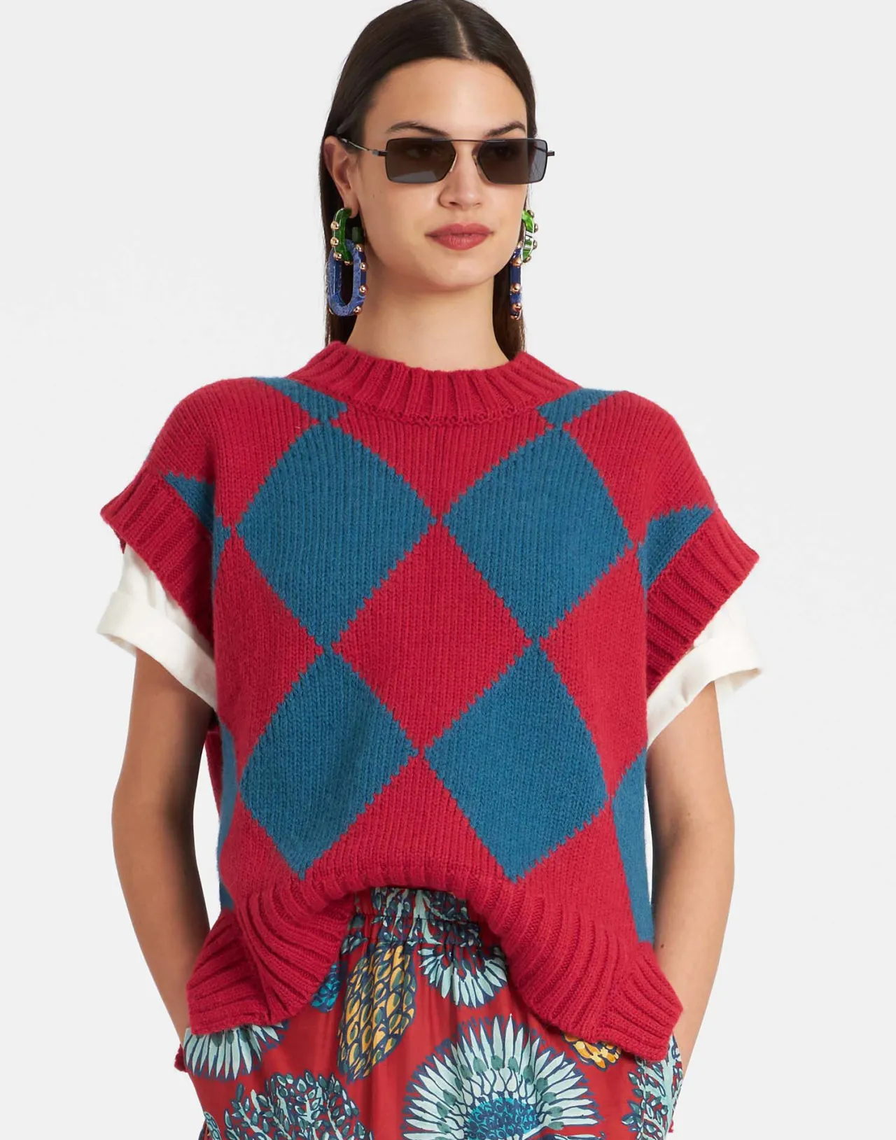 Elegante Gilet La DoubleJ in Pura Lana con Motivo Diamante - Fantasia Bordeaux e Blu Elettrico per Look All'Ultima Moda