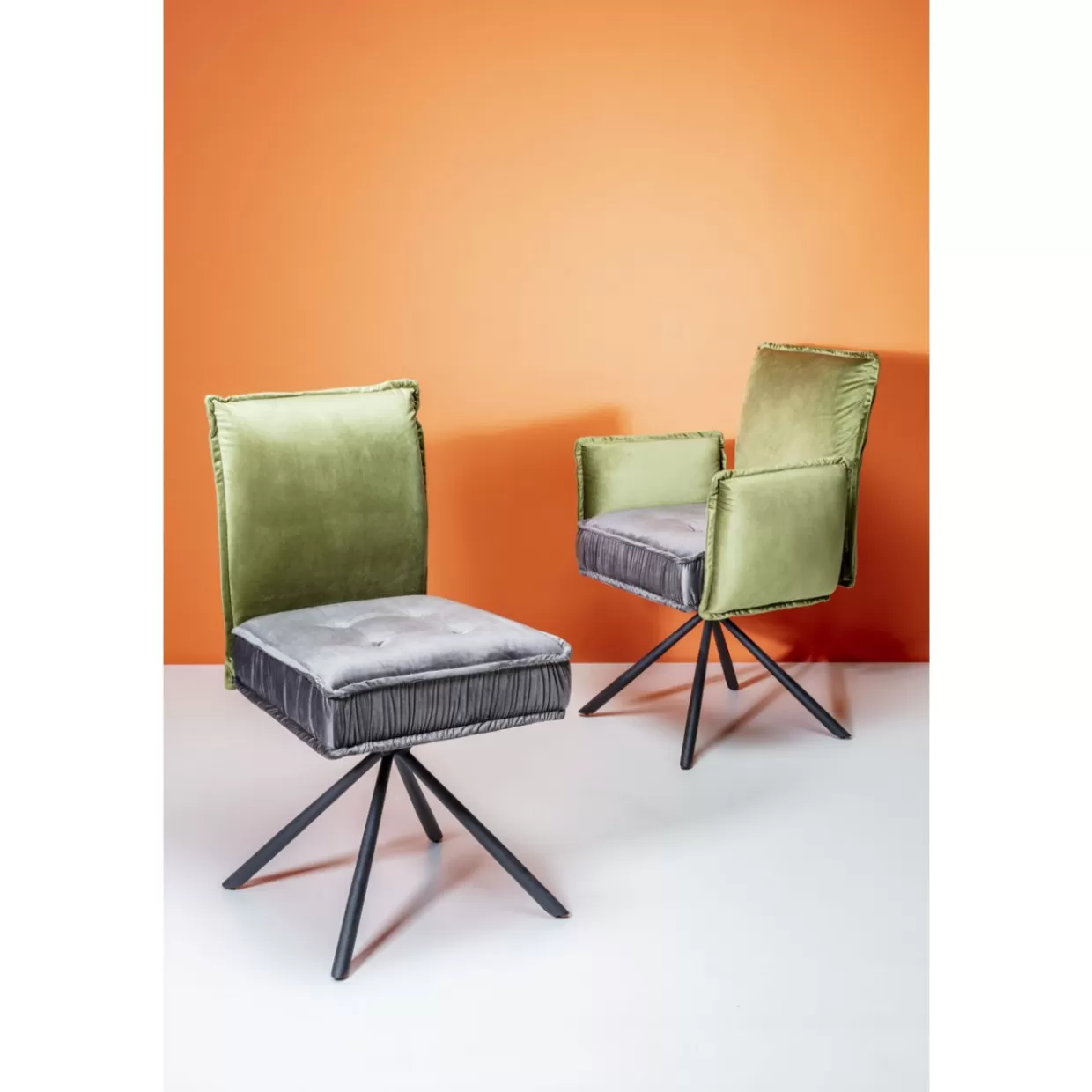 Poltrona Chelsea Verde Smeraldo - Design Accattivante KARE per il Tuo Comfort Moderno