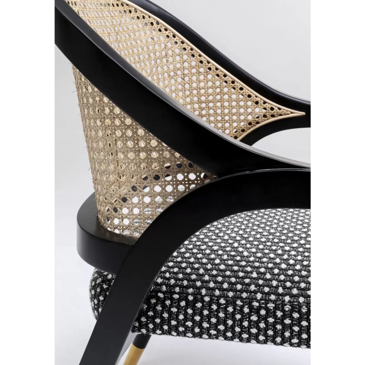 Poltrona Horizon con design contemporaneo - Seduta ergonomica KARE per ambienti moderni