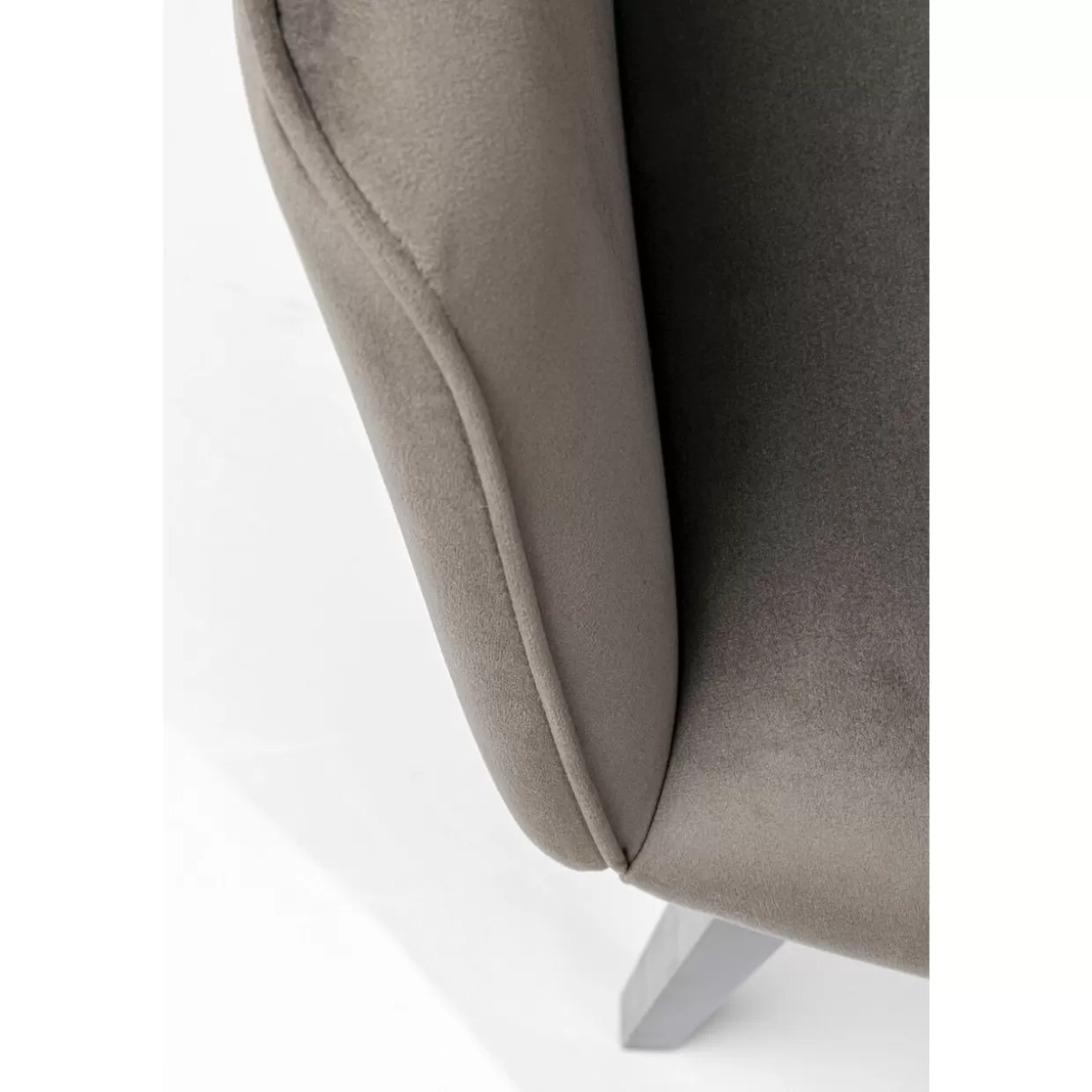 Poltrona Modino in Velluto Grigio Antracite - Design Contemporaneo con Braccioli KARE