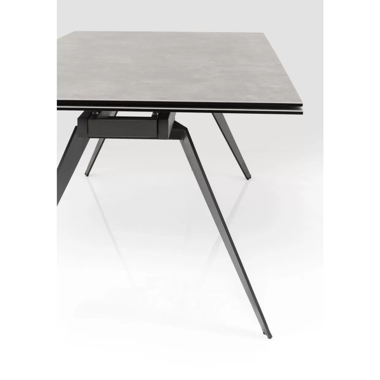 Tavolo estraibile design Amsterdam in tonalità scura - KARE Design con dimensioni generose 200 cm (espansione 45+45) x 100 cm