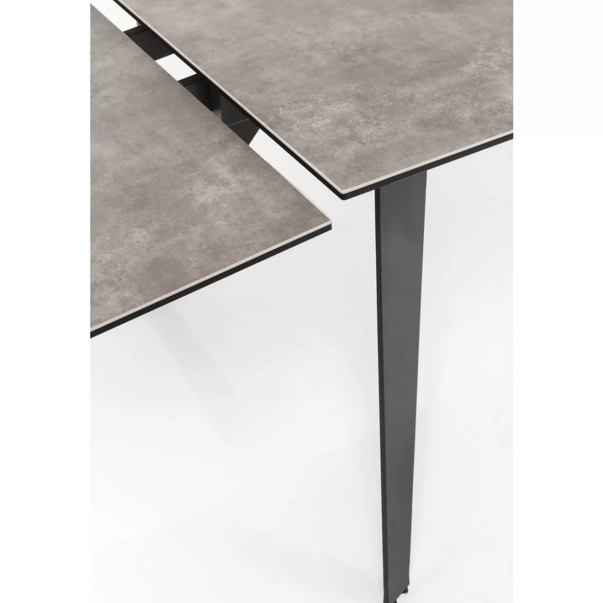 Tavolo estraibile design Amsterdam in tonalità scura - KARE Design con dimensioni generose 200 cm (espansione 45+45) x 100 cm