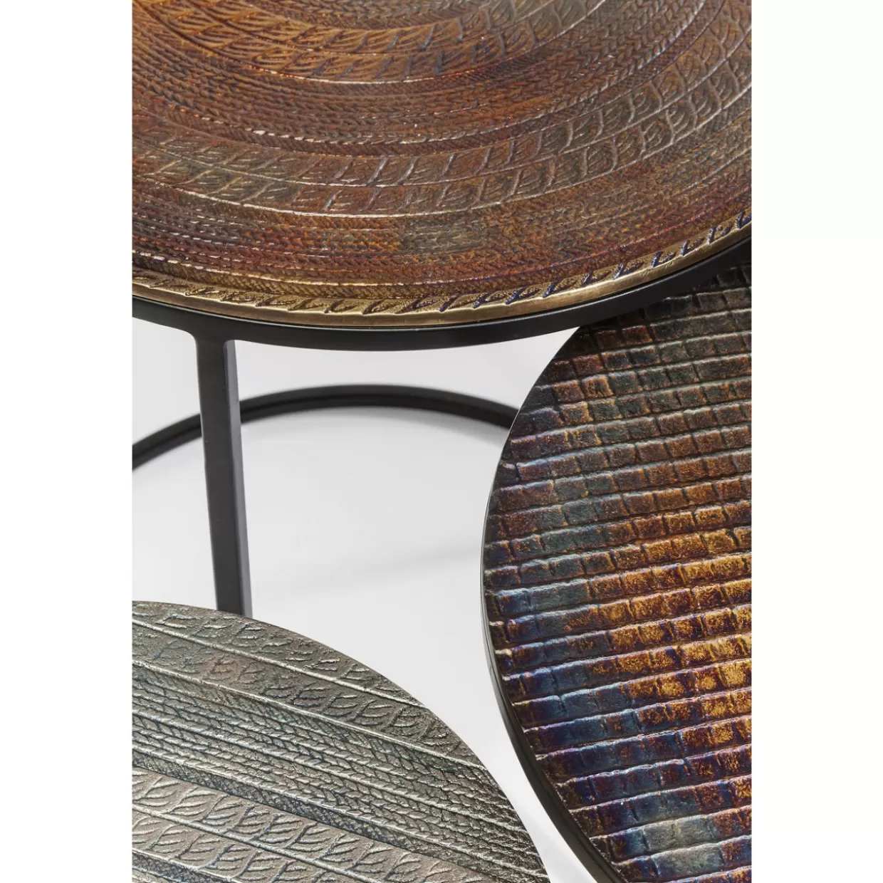 Trio di tavolini Electra: design contemporaneo in set da 3, diametro 48 cm – KARE Collection