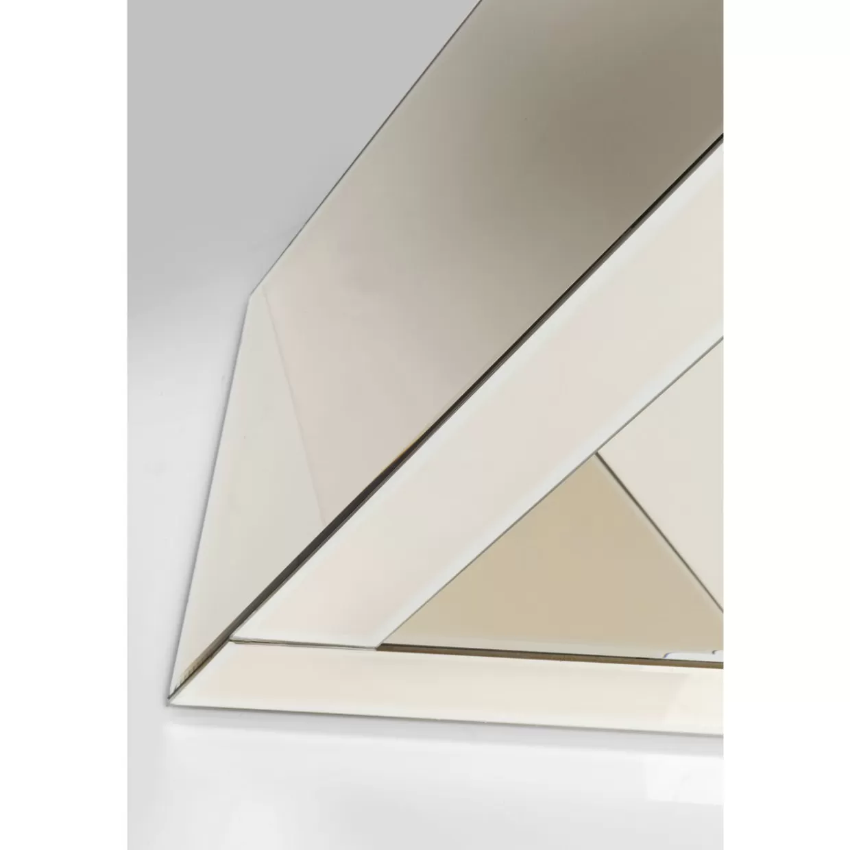 Tavolini d'Appoggio di Lusso KARE Design - Stile Z con Finitura Champagne Elegante