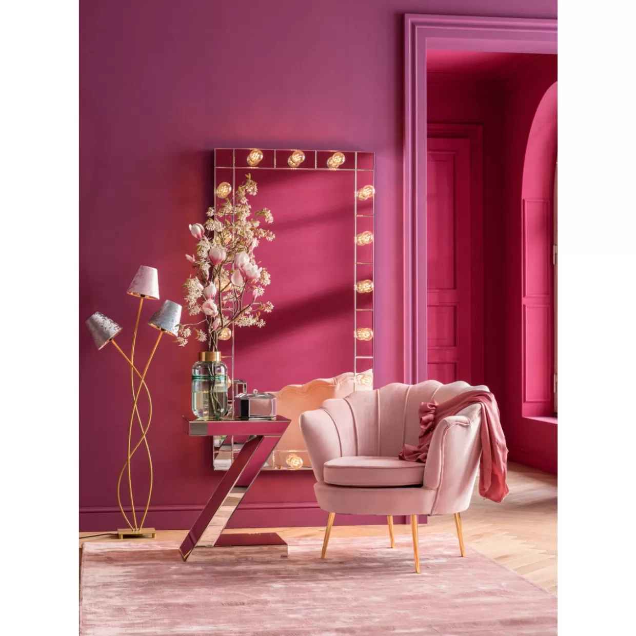 Tavolini d'Appoggio di Lusso KARE Design - Stile Z con Finitura Champagne Elegante