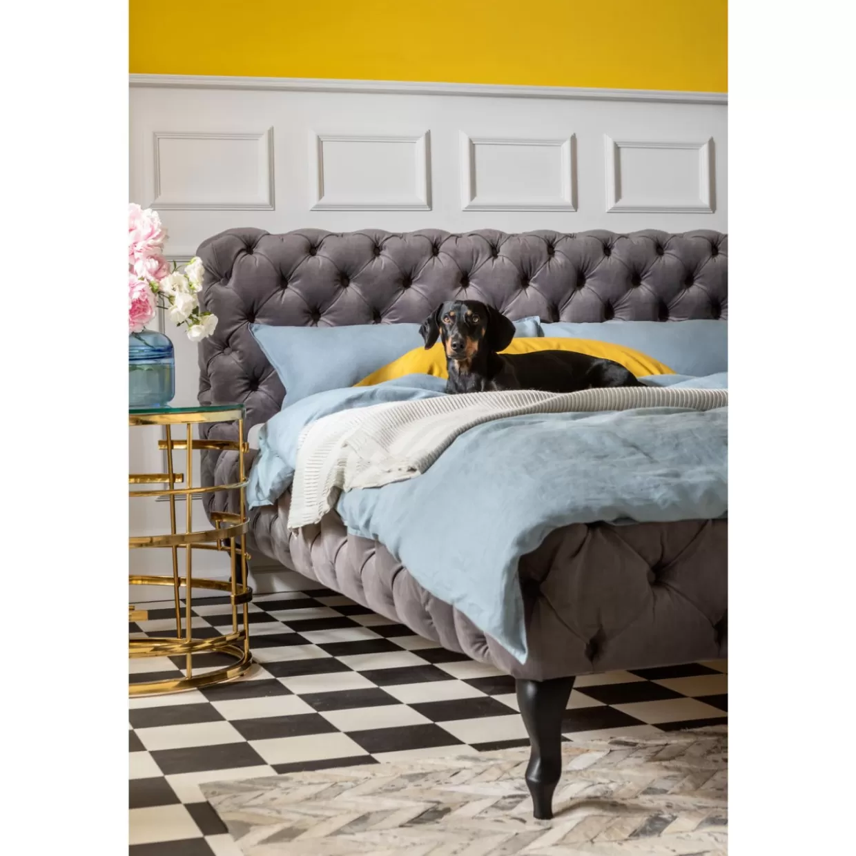 Letto Desire in Velluto Grigio Argento 160x200 - Design Moderno KARE con Testiera Imbottita