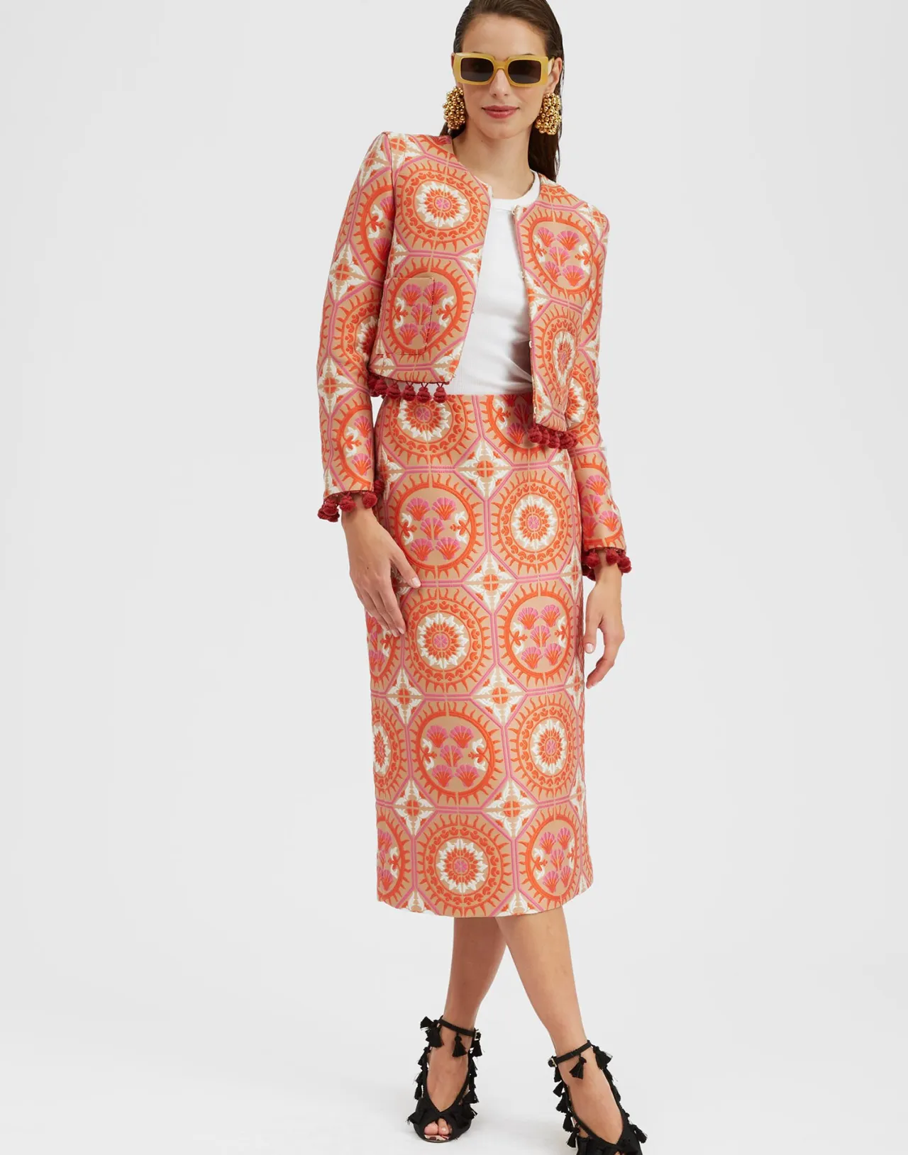 Giacca Elegante La DoubleJ in Tessuto Jacquard Arancione Sole con Nappe e Dettagli Bijou