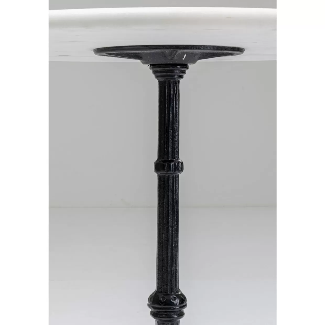 Tavolo da Esterno Rotondo Stile Caffetteria - Design Moderno in Bianco O60 KARE