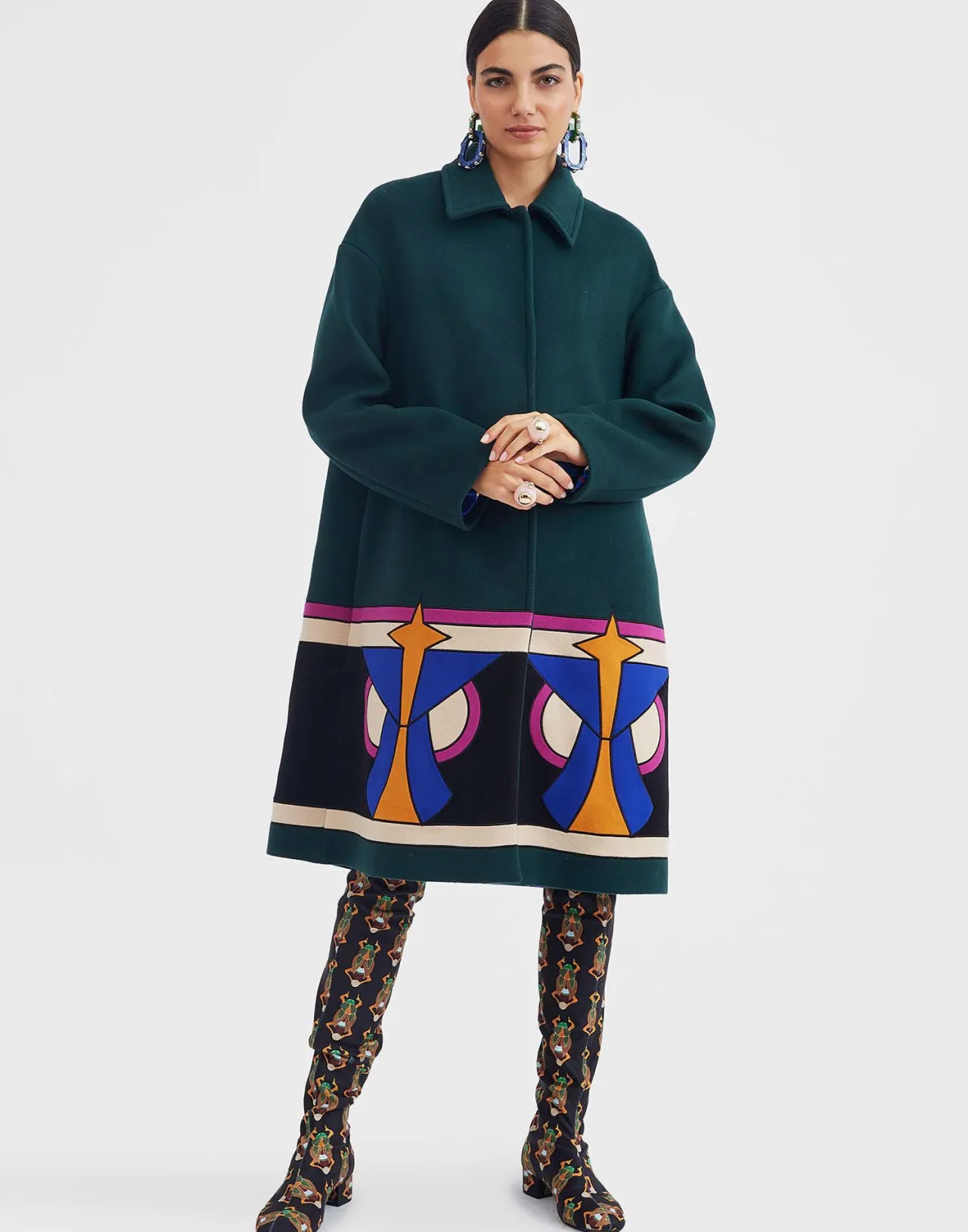 Lana Rigenerata La DoubleJ - Cappotto Oversize con Intarsi Artigianali in Tinta Verde Bosco Edizione Stagioni Passate