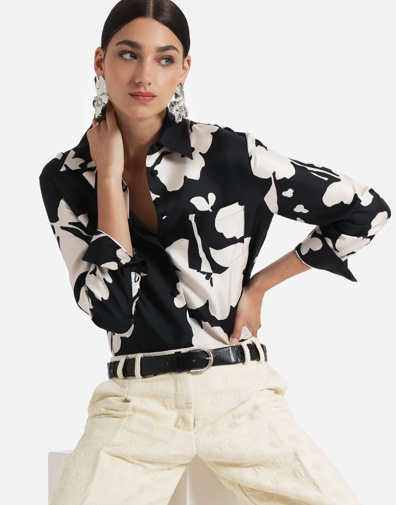 La DoubleJ - Camicia Elegante per Ragazzi con Stampa Gelsomino Invernale in Twill di Seta Premium