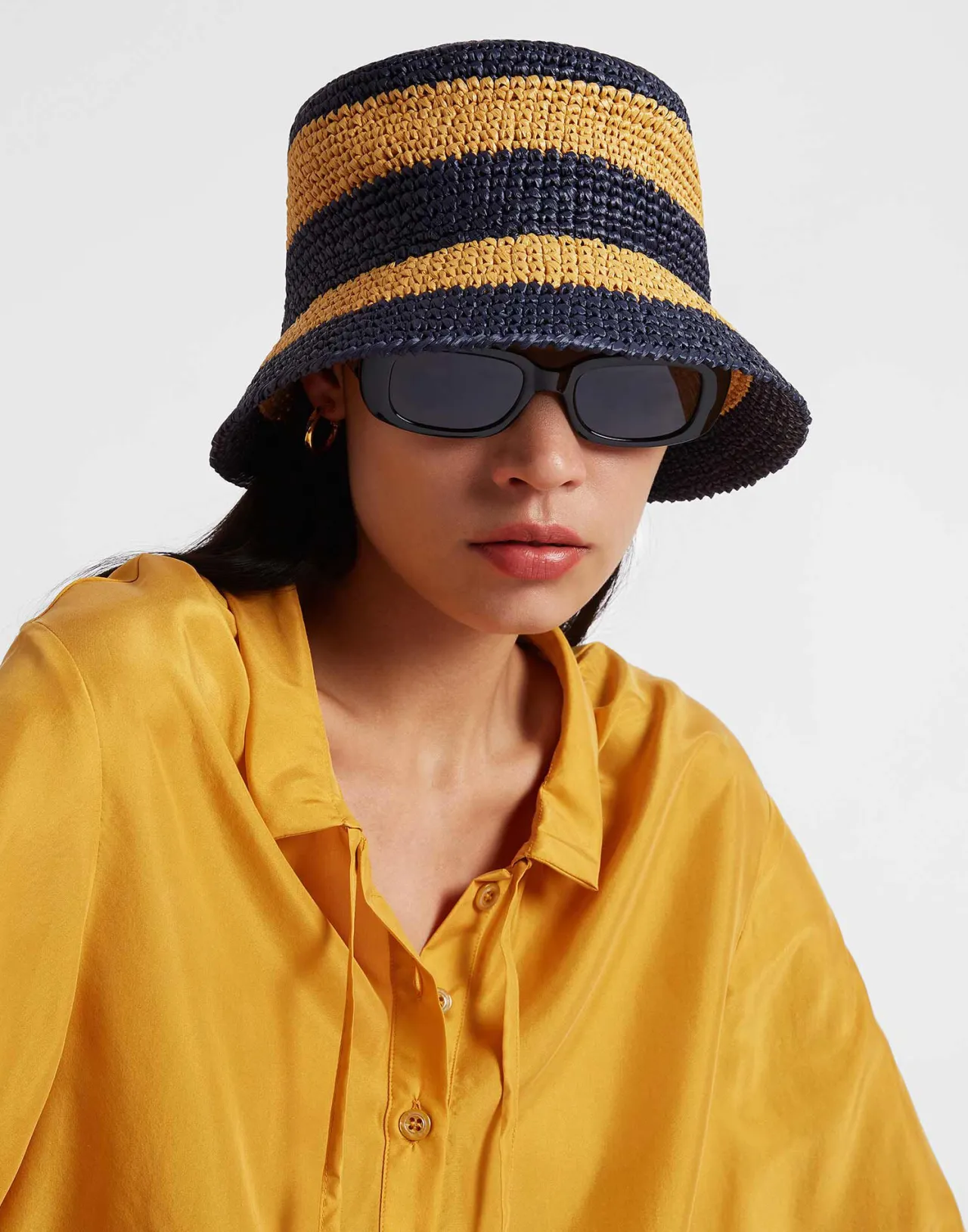 La DoubleJ Cappello Estivo Navy con Trama Artigianale - Tesa Larga in Raffia e Contrasti Cromatici | Edizione Limitata con Sconto Flash