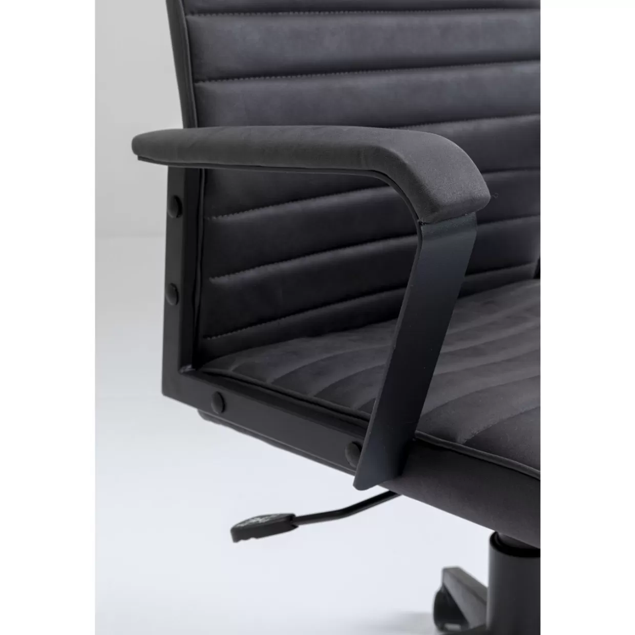 Sedia Ufficio Modello Labora - Design Ergonomico KARE in Tinta Unita Nera