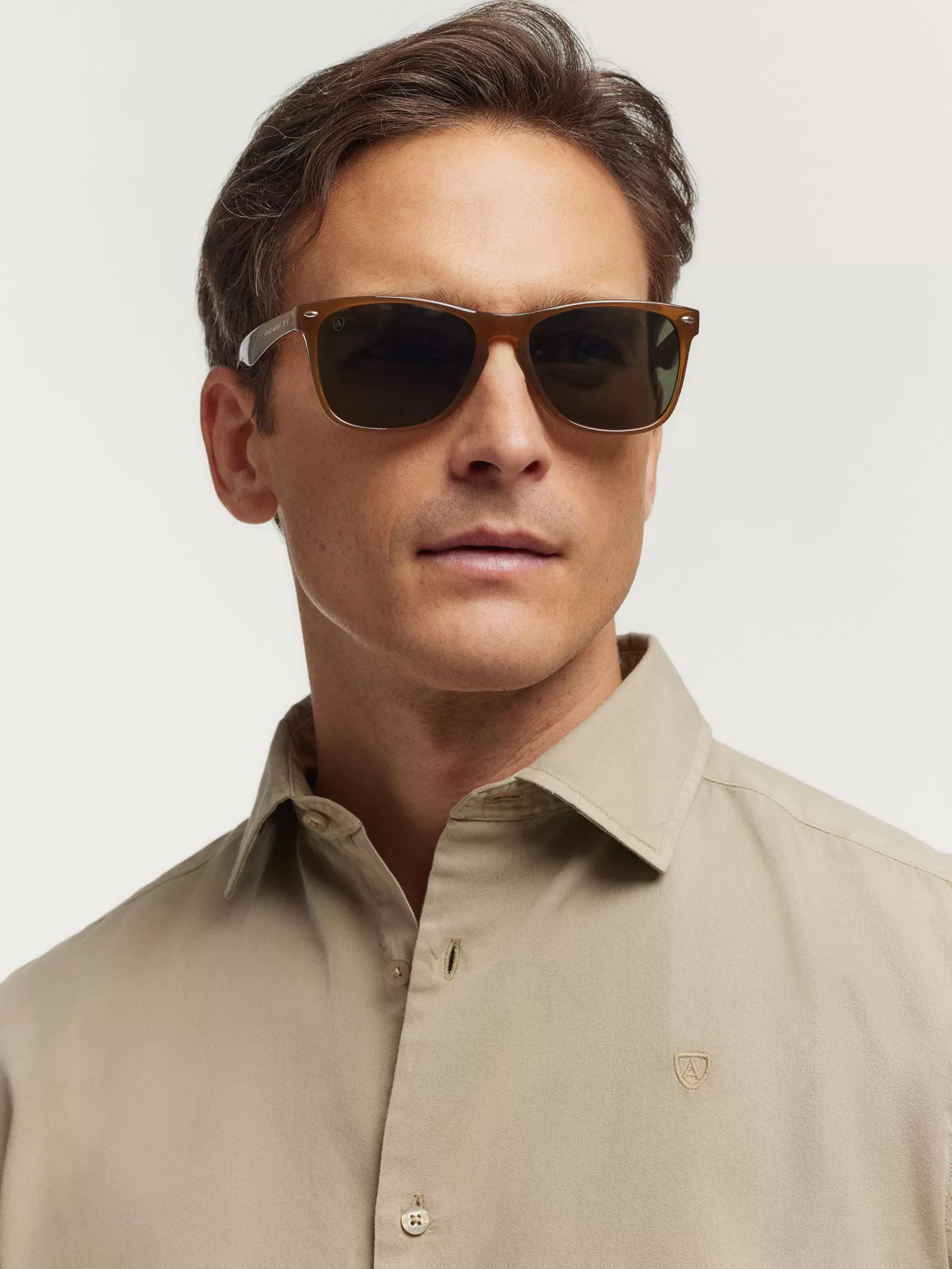 Camicia Casual Uomo Alvaro Moreno in Twill Colorato - Stile Relax con Trama Resistente