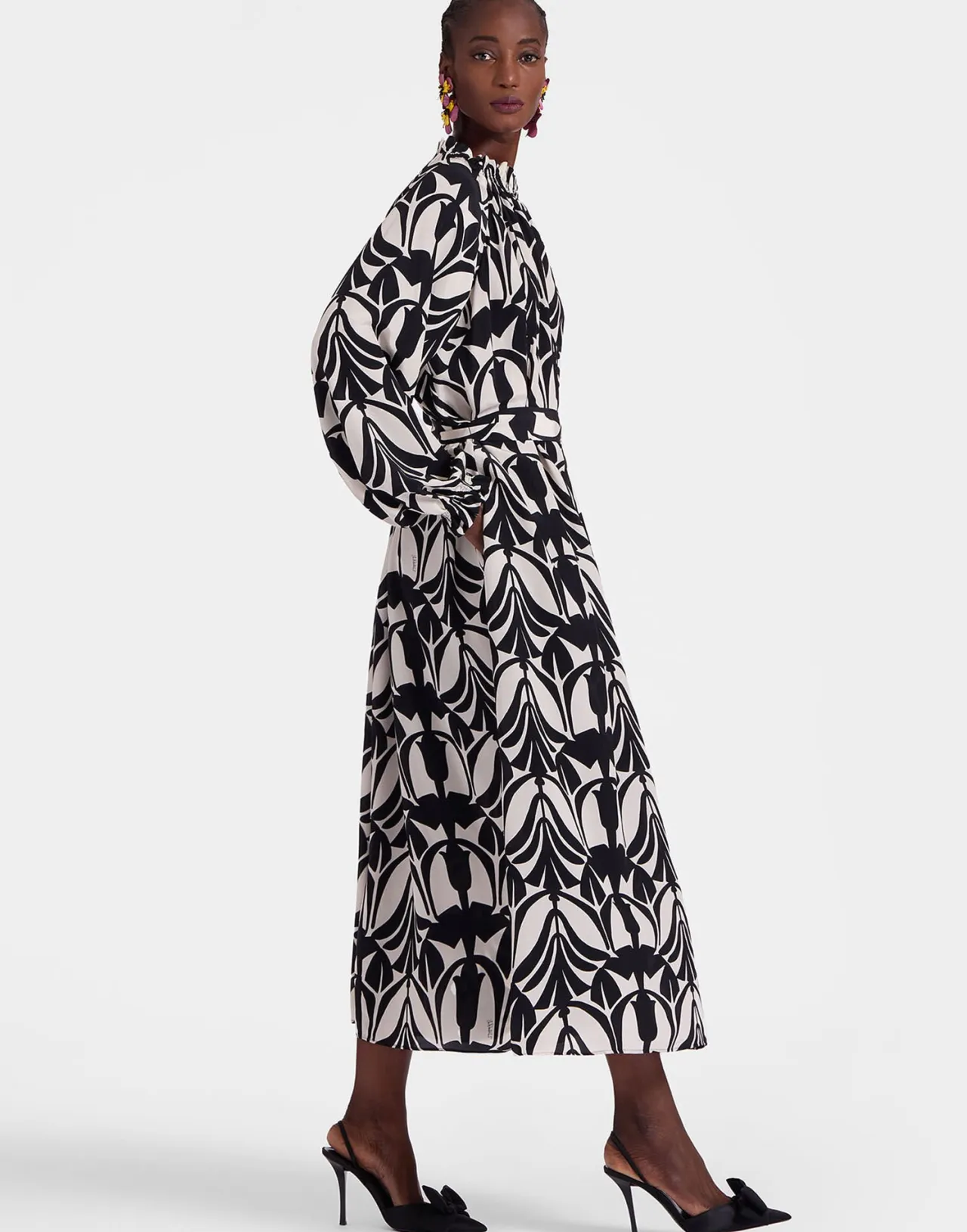 La DoubleJ Abito Camicia Cerere in Seta Crepe de Chine - Stile Bicolore Nero/Bianco con Tocco Papyrus