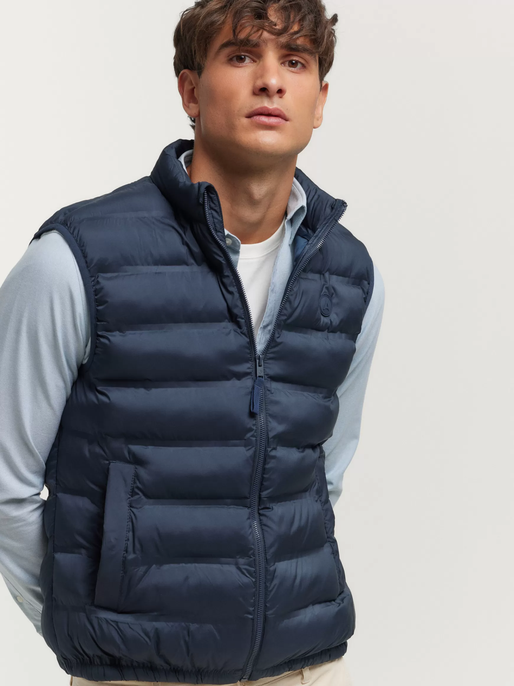 Gilet Uomo Dennis - Design Moderno in Tessuto Tecnico by Álvaro Moreno Collection