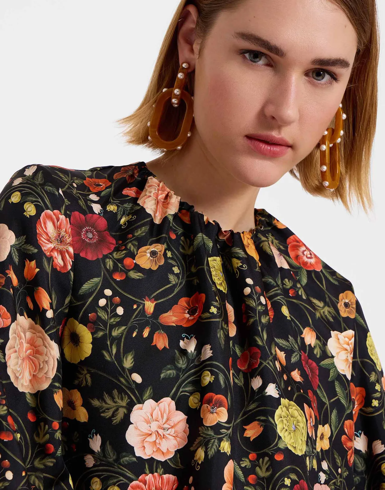 Elegante Top Botticelli Nero in Seta Twill - Modello Iconico La DoubleJ