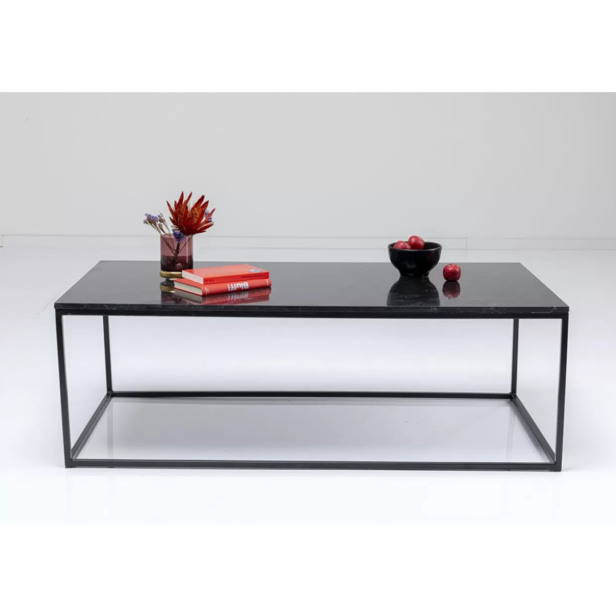 Tavolo da Salotto Key West Nero Lucido - Design Contemporaneo 120x60 cm KARE 

Espressione d'arredo moderna per il soggiorno con superficie in ebano satinato, struttura stabile e dimensioni generose (L120 x P60 cm) - Collezione esclusiva firmata KARE Design