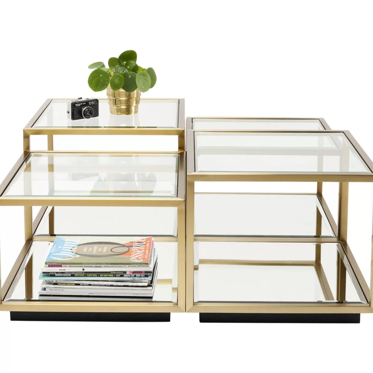 Tavolini Luigi in finitura oro - Set da 4 elementi per salotto con design esclusivo KARE