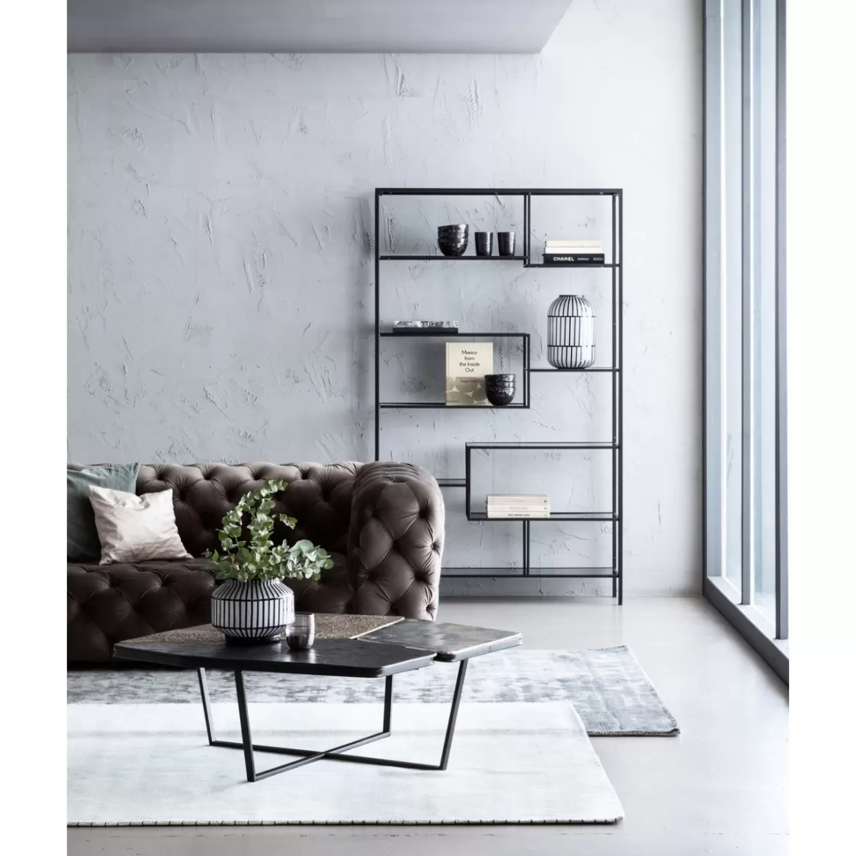 Tavolino design KARE con dettaglio Patches - Misure 103x102 cm, ideale per soggiorno moderno