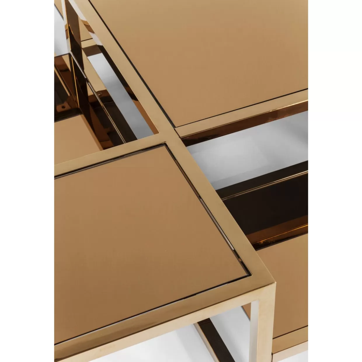 Tavolino da salotto Steps in finitura oro 120x120 cm - Design esclusivo KARE per ambienti raffinati