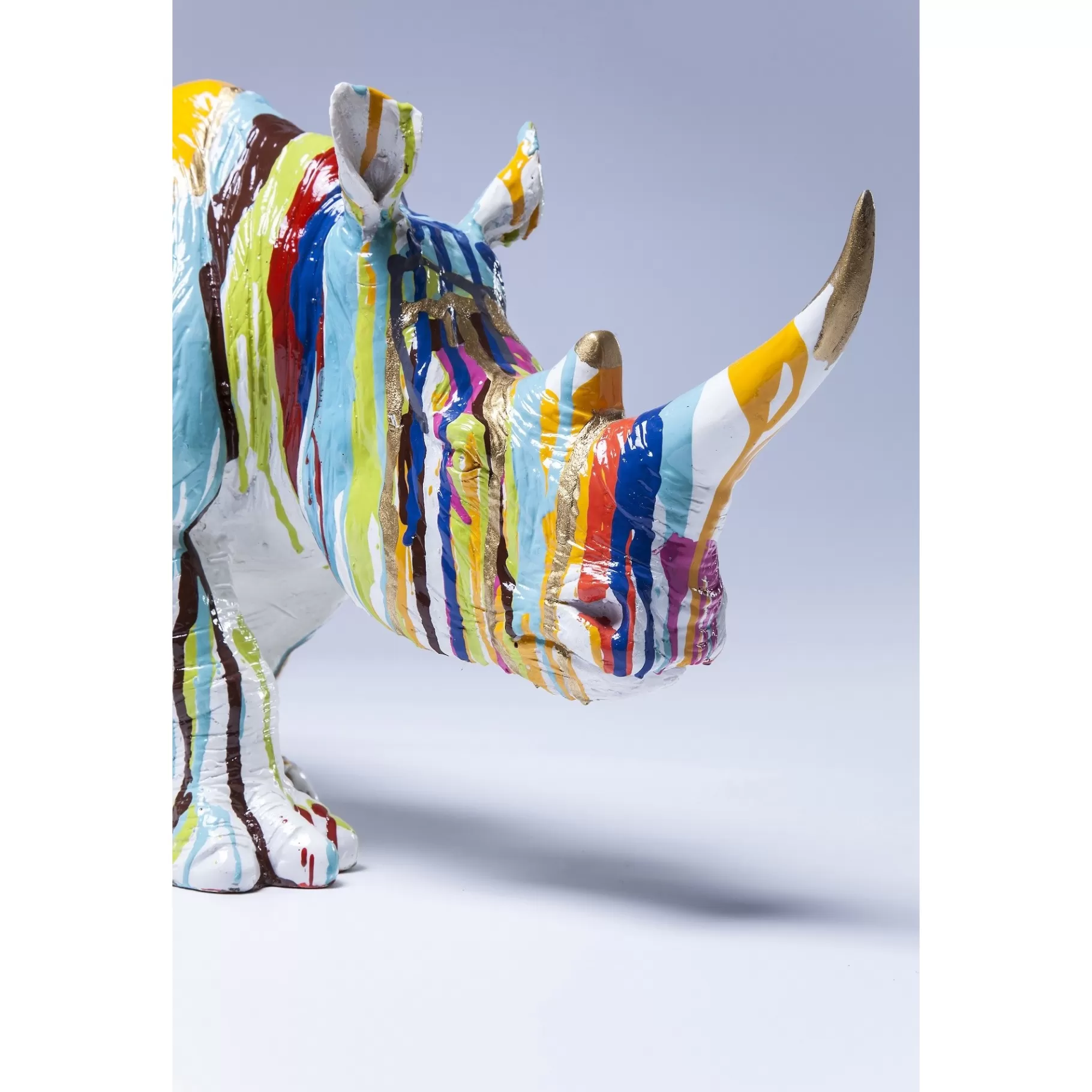 Rinoceronte Decorativo Bianco con Effetto Colatura Vernice - Scultura Moderna 55cm, Pezzo Unico per Arredamento Creativo