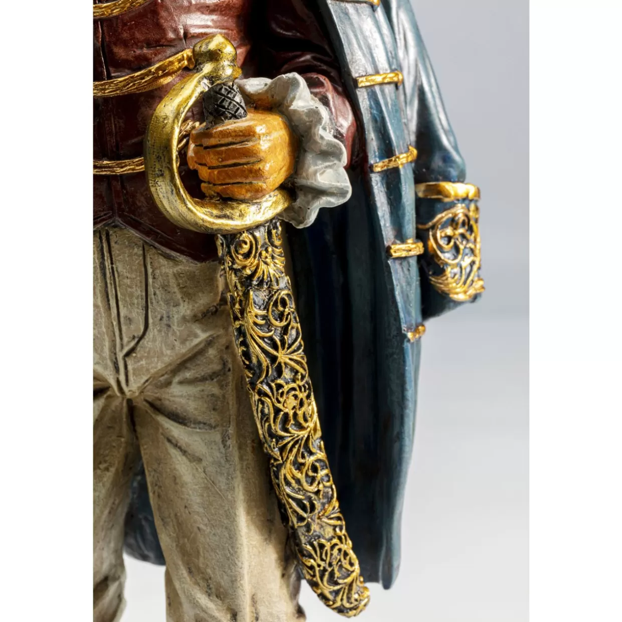 KARE Design | Statua Elegante Leone in Piedi per Arredamento e Idee Regalo Creativo