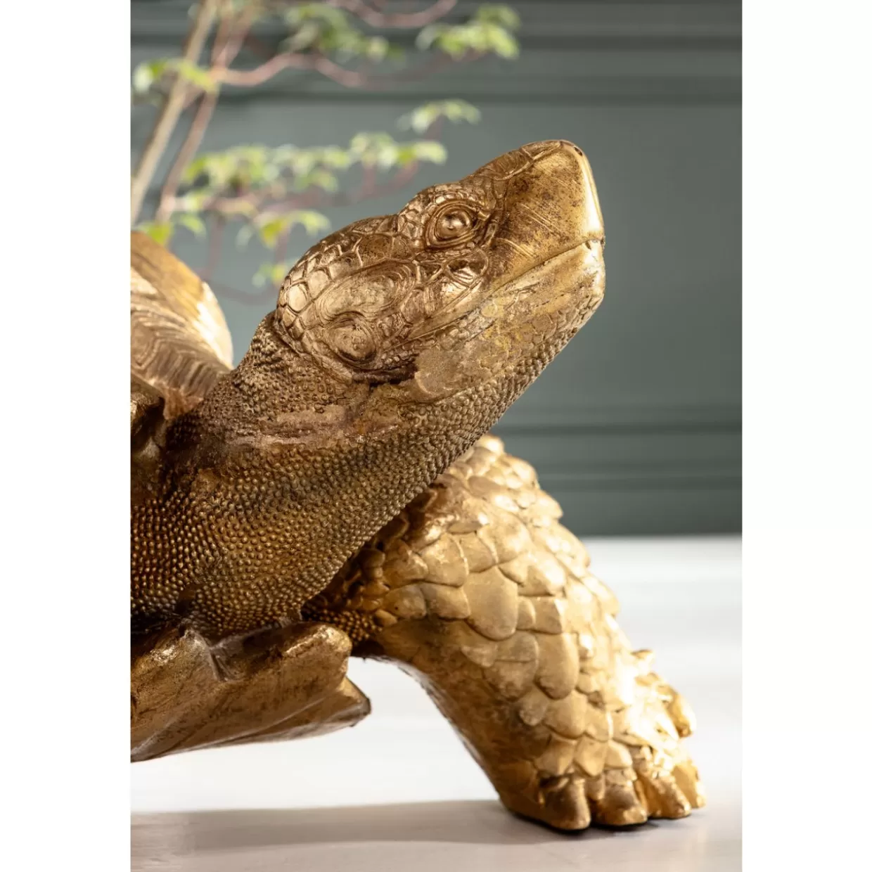 Tartaruga Decorativa in Oro Lucido - Statuetta Elegante per Interni e Regali di Design KARE | Articoli Casa Stilizzati