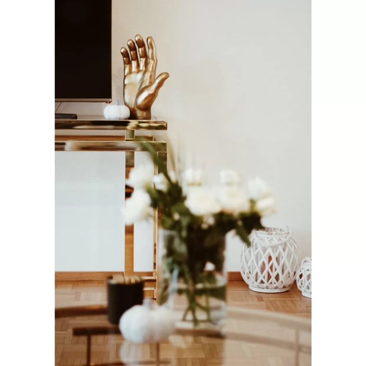 Decorazione Mano Dorata KARE Design - Oggetto Artistico per Regali e Arredamento di Lusso