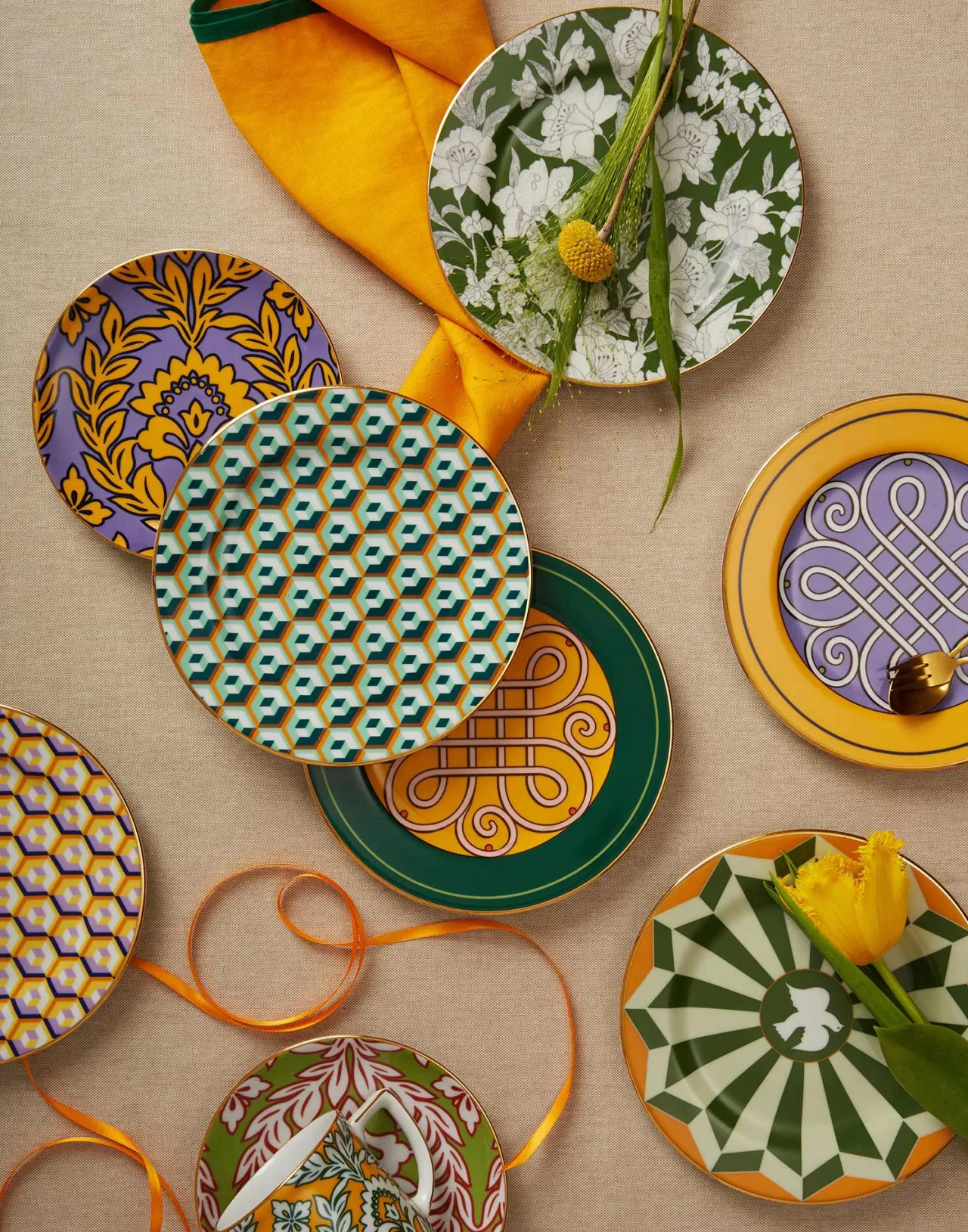 La DoubleJ - Set Esclusivo di 2 Piatti da Dolce in Porcellana, Design Lilium Avorio con Stile Elegante