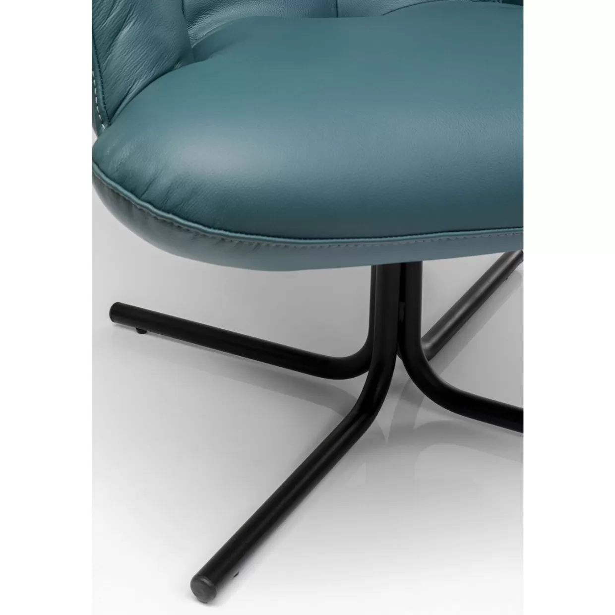 Poltrona Girevole Oscar Rivestita in Pelle Blu – Design Esclusivo KARE