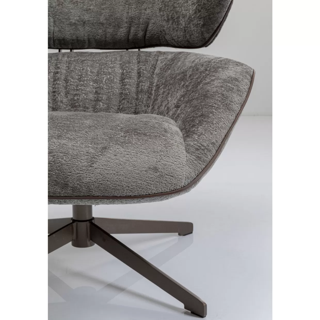 KARE Design Poltrona Girevole Elegante - Stile Ufficio Ovale con Rivestimento in Pelle