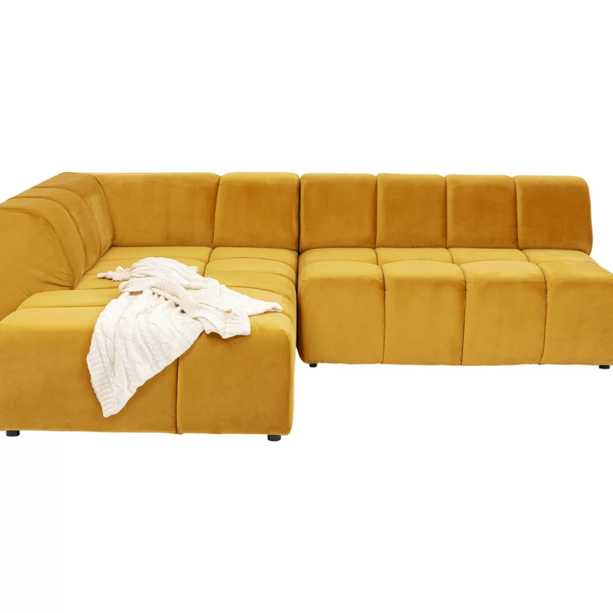 Divano Angolare Belami in Tessuto – Design Modulare con Rivestimento in Tonalità Ambra Calda | Collezione KARE