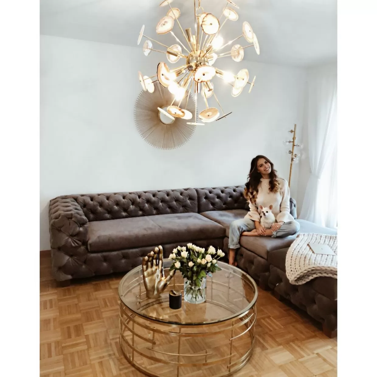 Divano angolare Desire in velluto grigio metallizzato - Design esclusivo KARE per salotti moderni