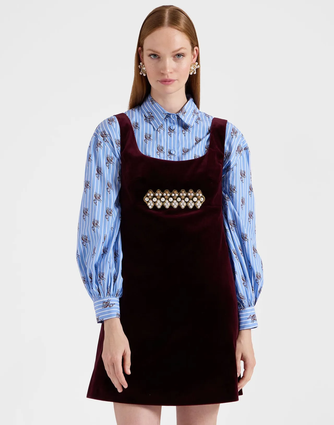 Abito Corto Ella di La DoubleJ - Borgogna Unicolore in Velluto Cotonato con Ricami Eleganti - Stile Femminile e Intramontabile