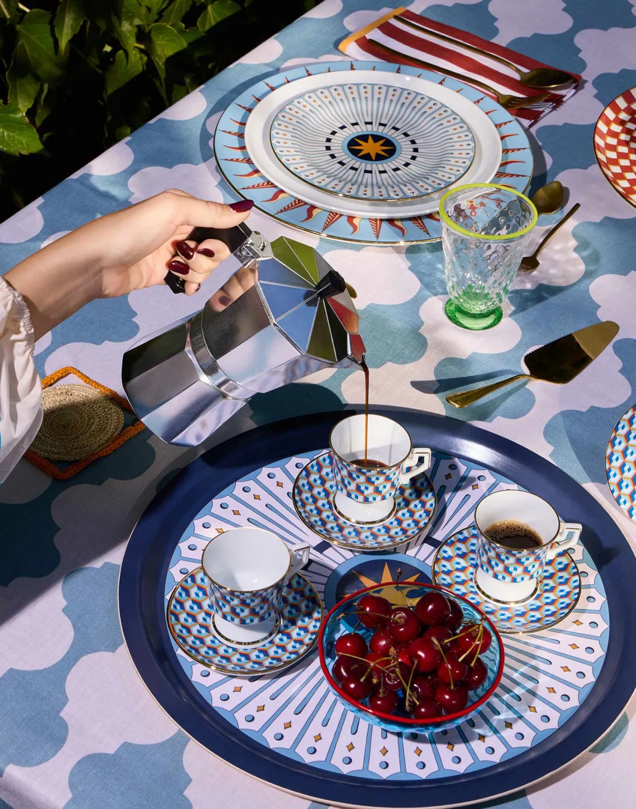 Set Esclusivo Tazzine Espresso con Piattini - Coppia in Porcellana Design Cubi Blu, Collezione Limited Edition DoubleJ
