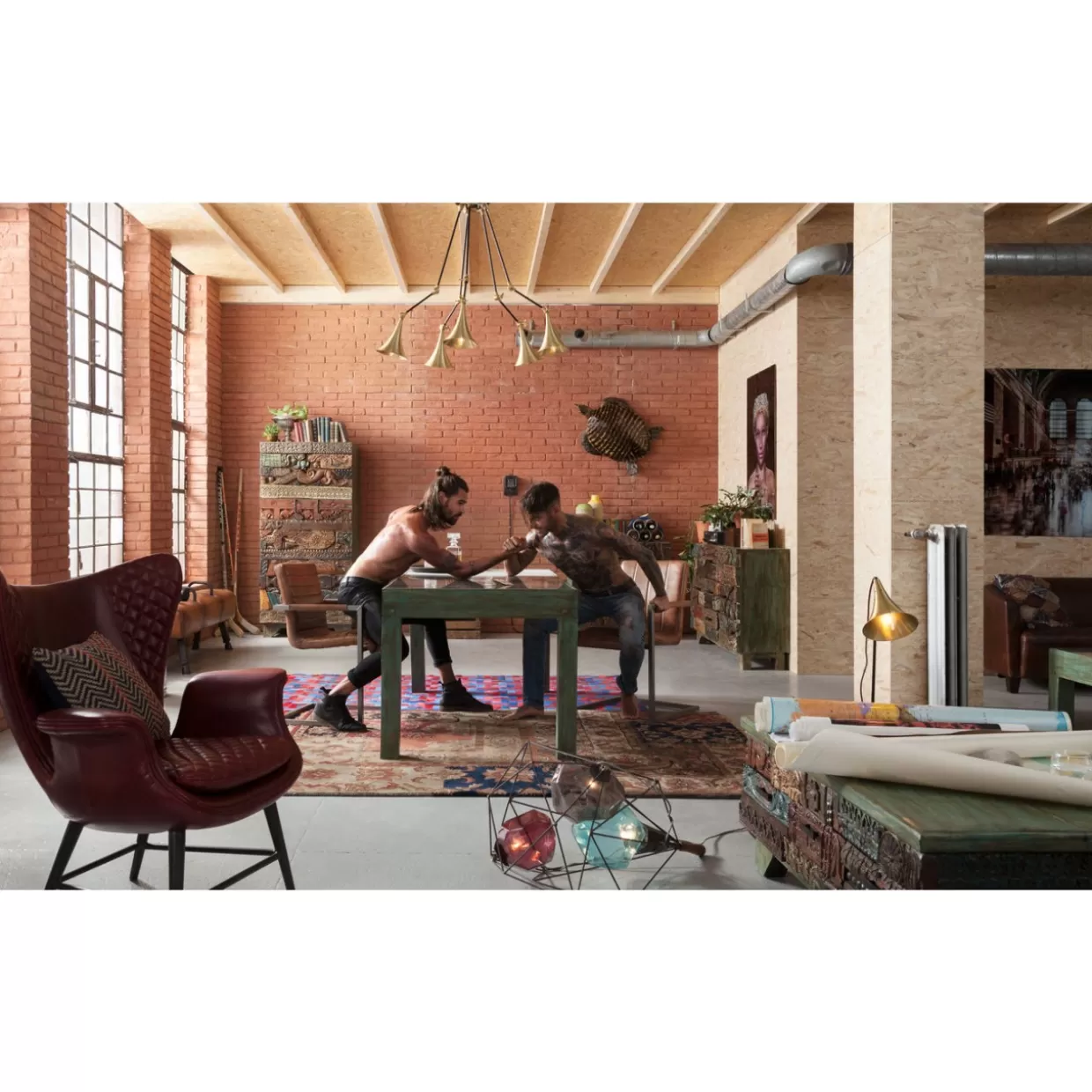 KARE Design: Sedia Freischwinger Riffle in Pelle Marrone Bisonte - Dettaglio Iconico per Arredi Moderni