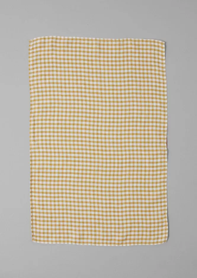 Grembiuli e Tovagliette in Lino Gingham – Design Unico per Cucina Confortevole
