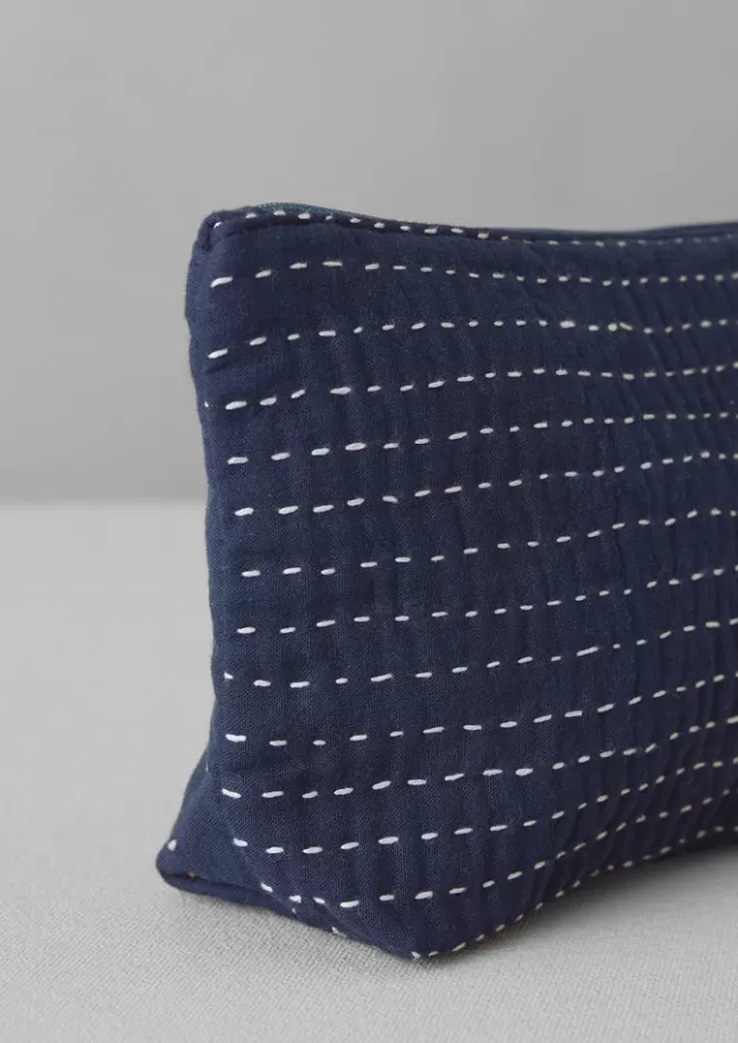 Ricamato a Mano Borsellino Celeste - Accessori Tessili Eleganti con Motivi Stellari per il Bagno 

( - )