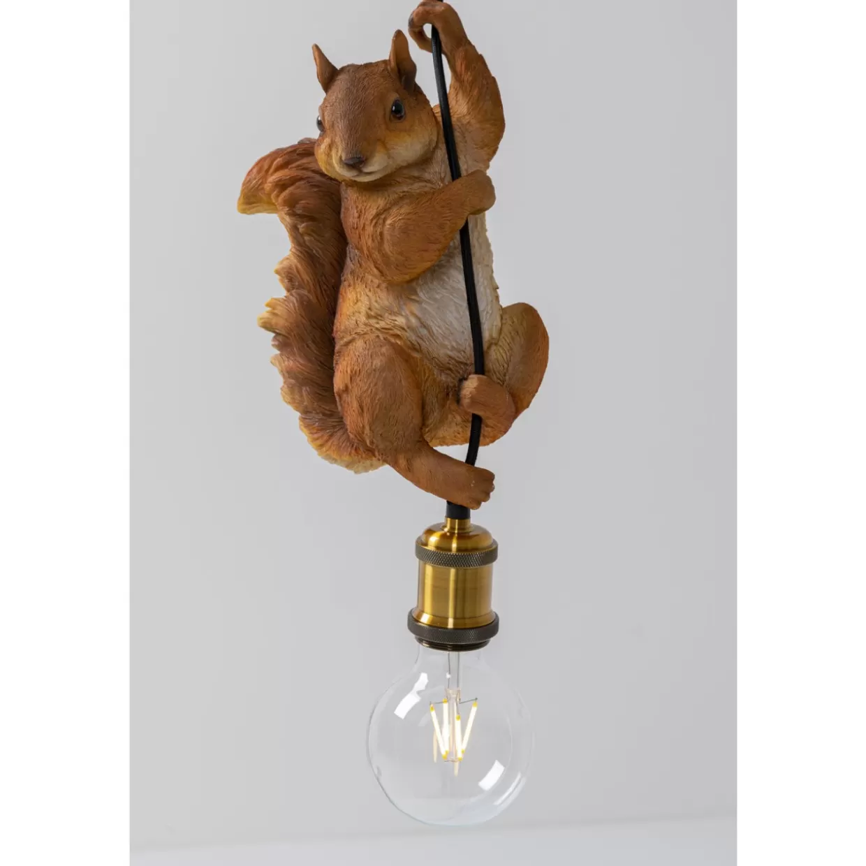 Lampadario Design Scoiattolo Naturale - Sospensione Creativa per Arredamento Moderno | Collezione Esclusiva KARE