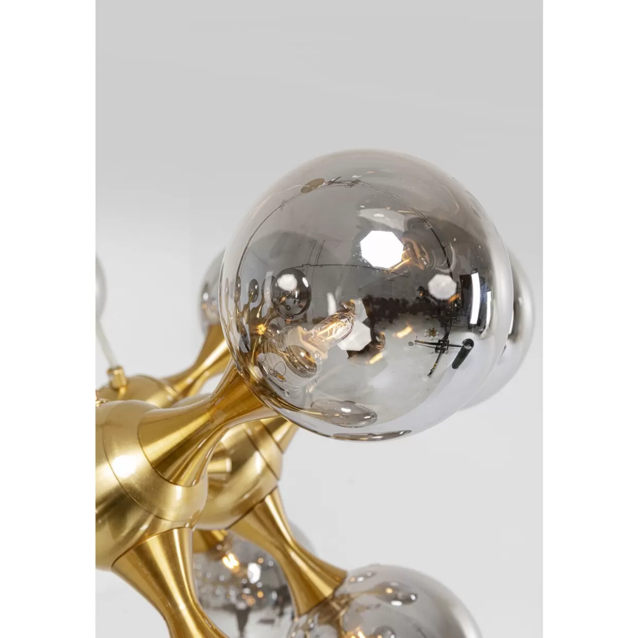 Lampada a sospensione KARE Design - Globi Atomici in Ottone con diametro 74cm, illuminazione d'autore per ambienti industrial chic