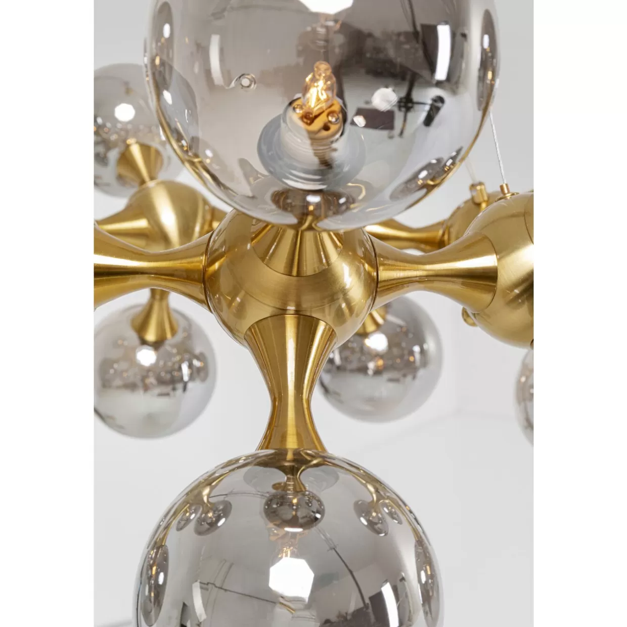 Lampada a sospensione KARE Design - Globi Atomici in Ottone con diametro 74cm, illuminazione d'autore per ambienti industrial chic