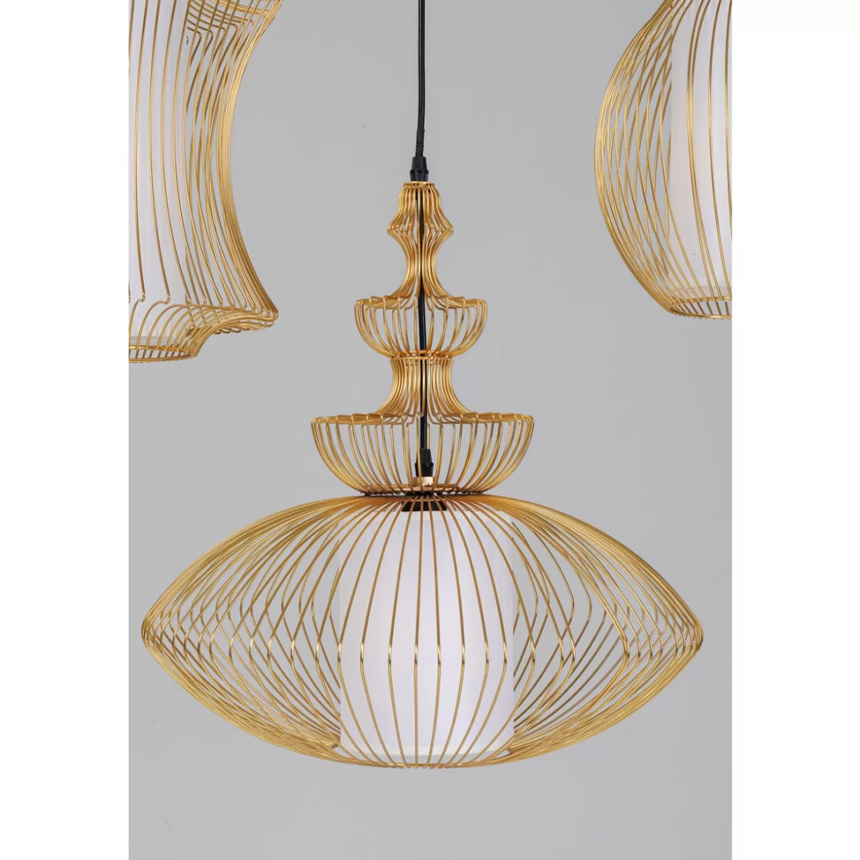 Lampada Sospesa Swing KARE Design - Ferro Battuto con Rifiniture Dorate, Illuminazione Elegante per Soggiorno o Camera da Letto