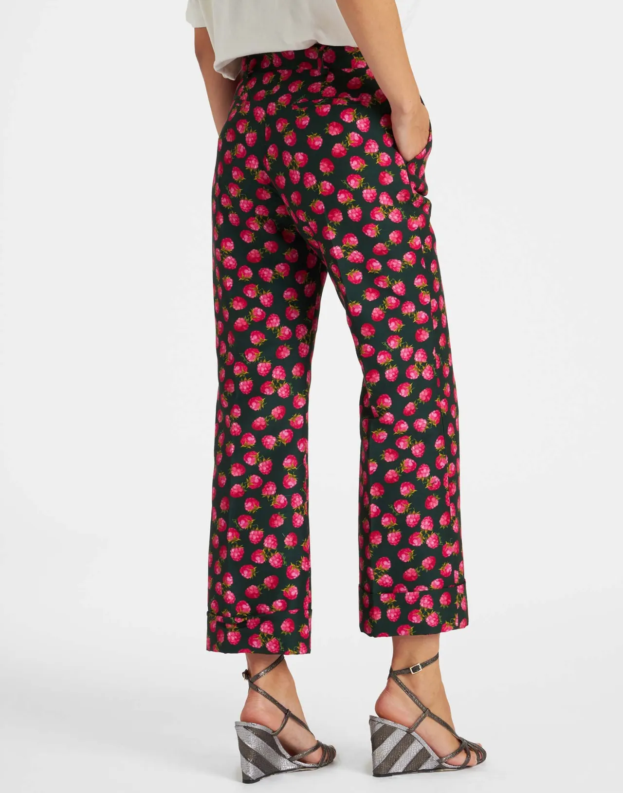 Eleganti Pantaloni Hendrix di La DoubleJ 
in Esclusiva Lana Cady - Tinta Smeraldo Lampone 
con Dettagli Miniaturizzati