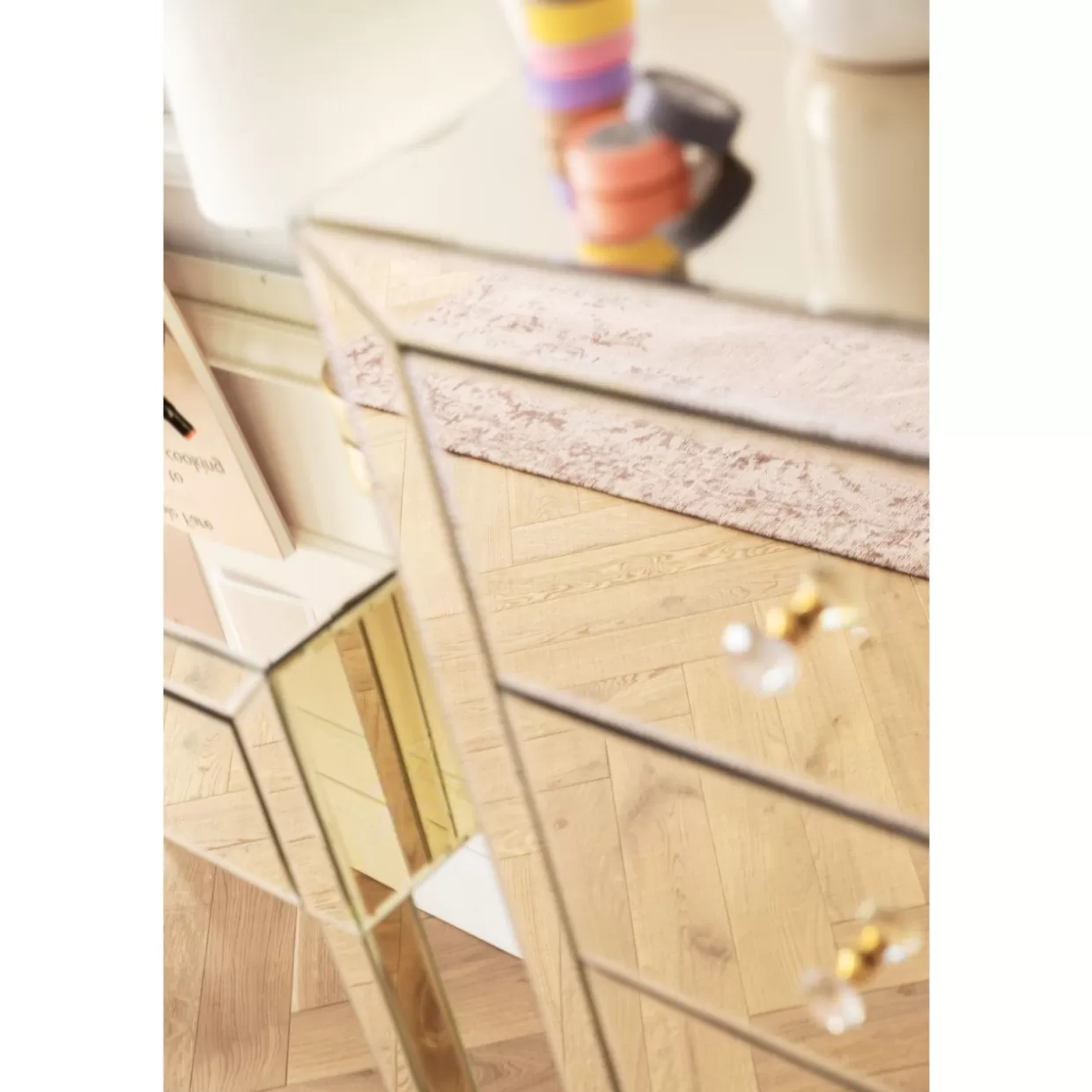 KARE Design Comò e Credenze d'Autore | Credenza Alta Champagne con 5 Ante, Eleganza Contemporanea per Arredi di Prestigio