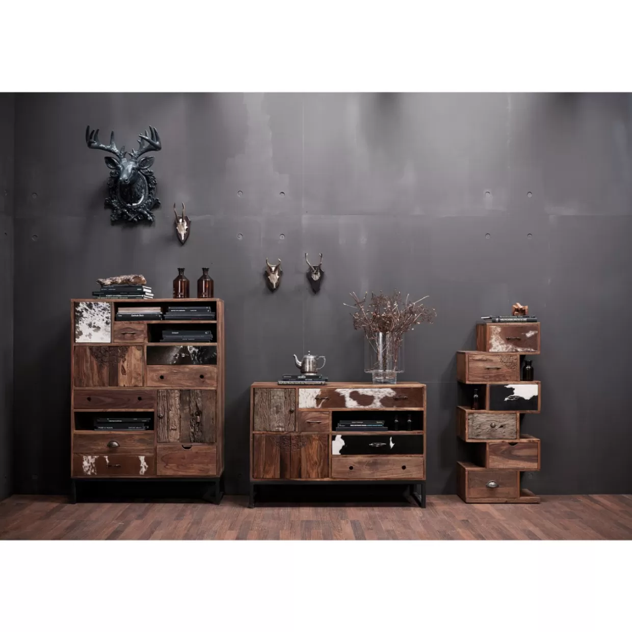 Comò Alto Rodeo con Struttura in Legno - Credenza Design per Soggiorno Moderno | Collezione Esclusiva da KARE