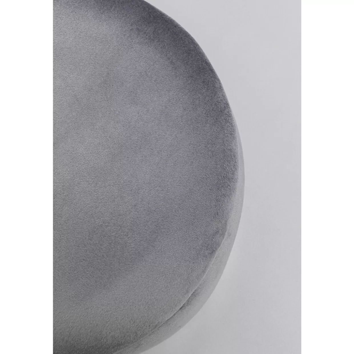 Due Panche Moderne con Contenitore - Design Funzionale in Tonalità Grigio Argentato (Set Completo)

Alternativa più naturale:
Comodi sgabelli portaoggetti KARE Design - Set da 2 pezzi in nuance ciliegio e argento fumé