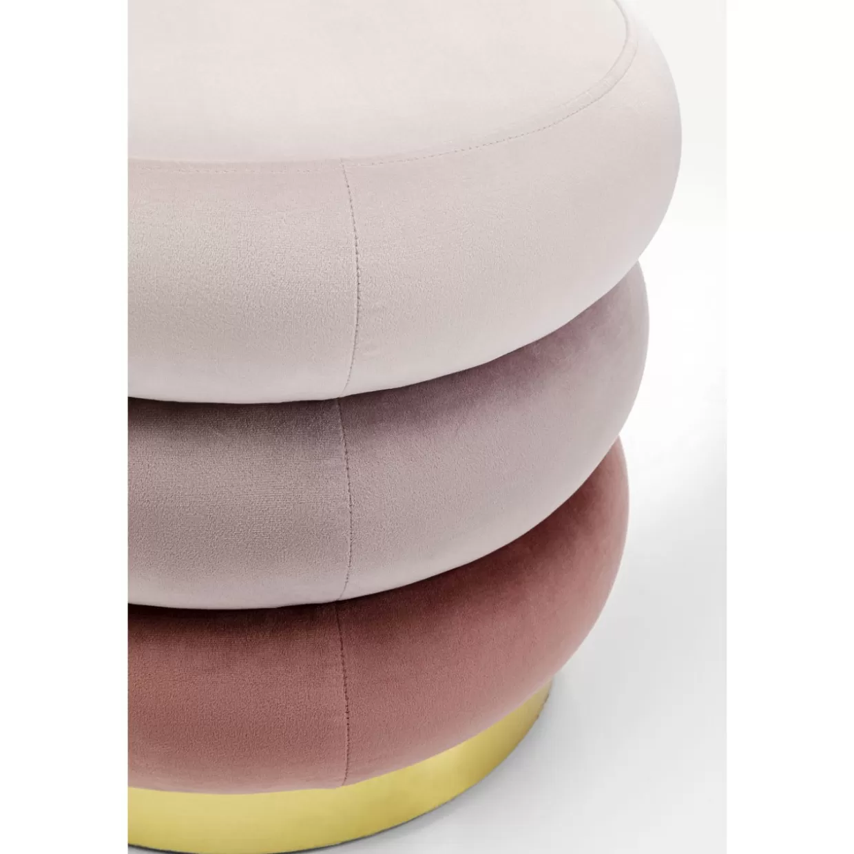 Panche e Sgabelli KARE Design con Dettaglio Rosa Sandwich – Linea Comoda e Accattivante