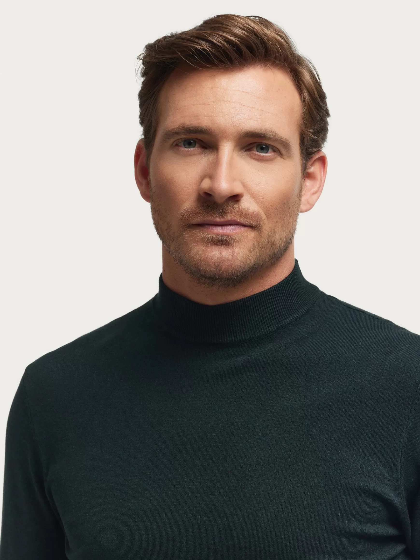 Maglioni Eleganti Uomo Alvaro Moreno - Jersey Perkins in Lana Pregiata, Stile Classico e Confortevile