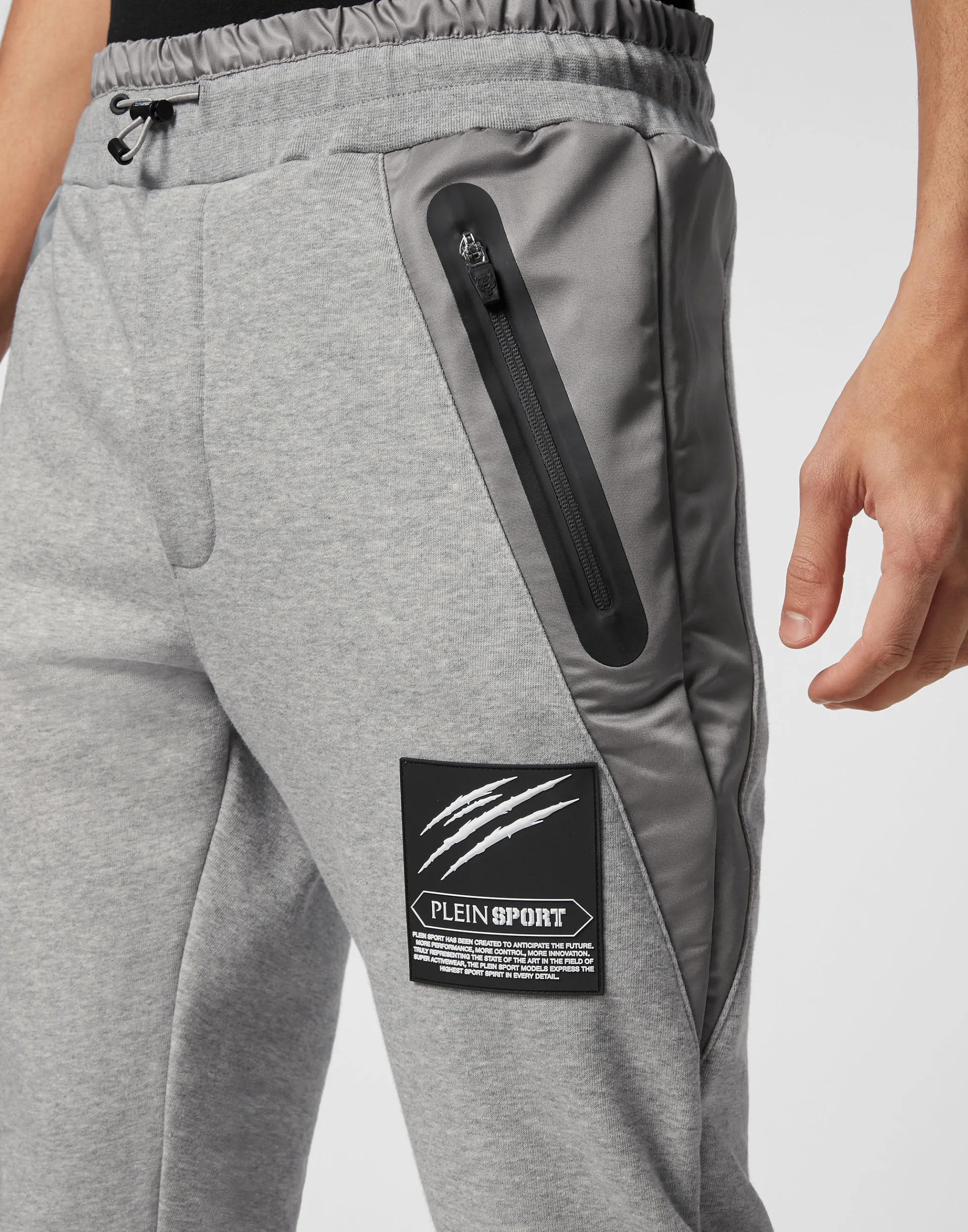 Uomo Felpa con Cappuccio & Pantaloni Sportivi - Completo Training Essential by Plein Sport