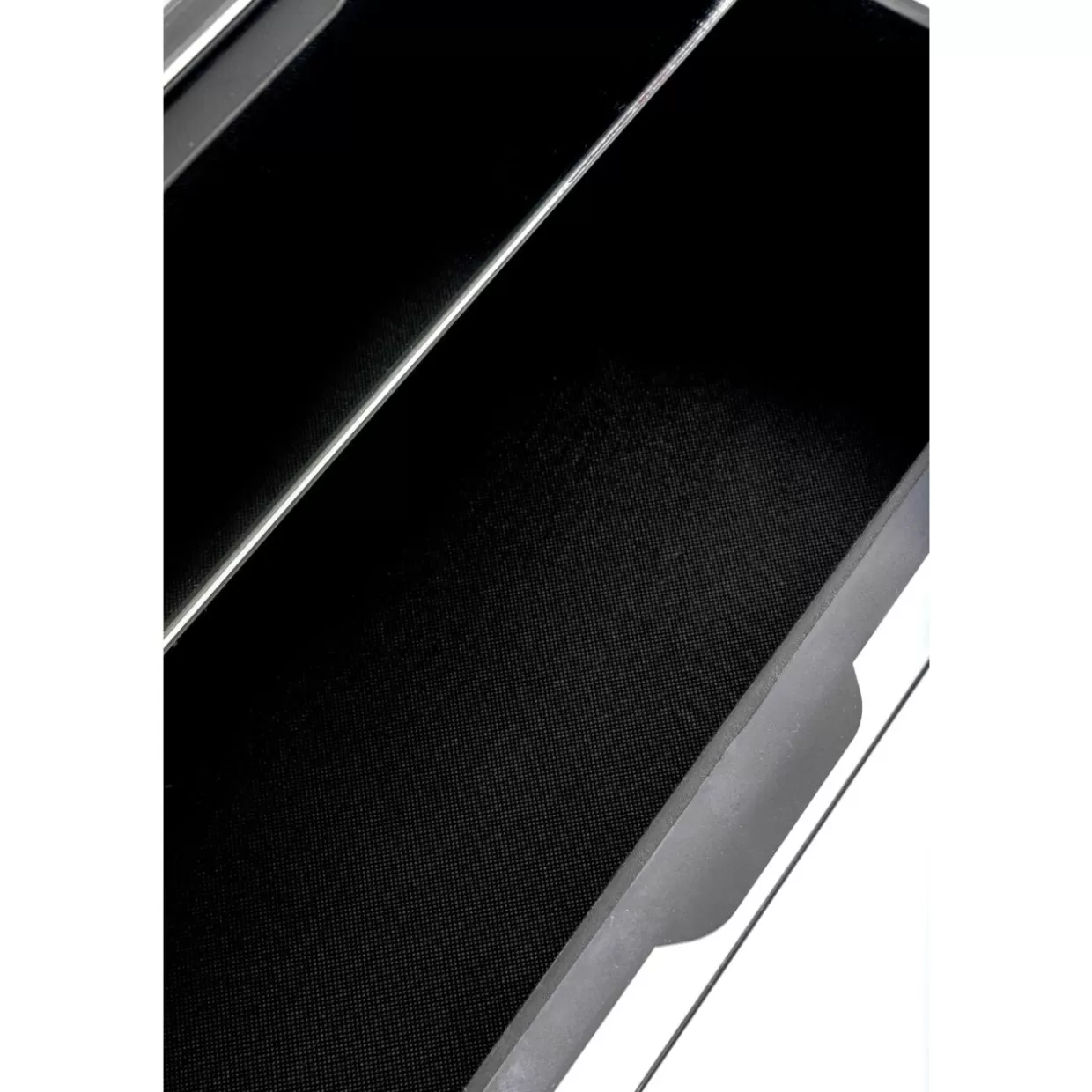 Comò Moderno Soran di KARE Design - 5 Ante in Nero, Dimensioni 65 x 114 cm